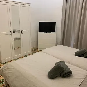  Διαμέρισμα 2 Bedroom In The Centre Of